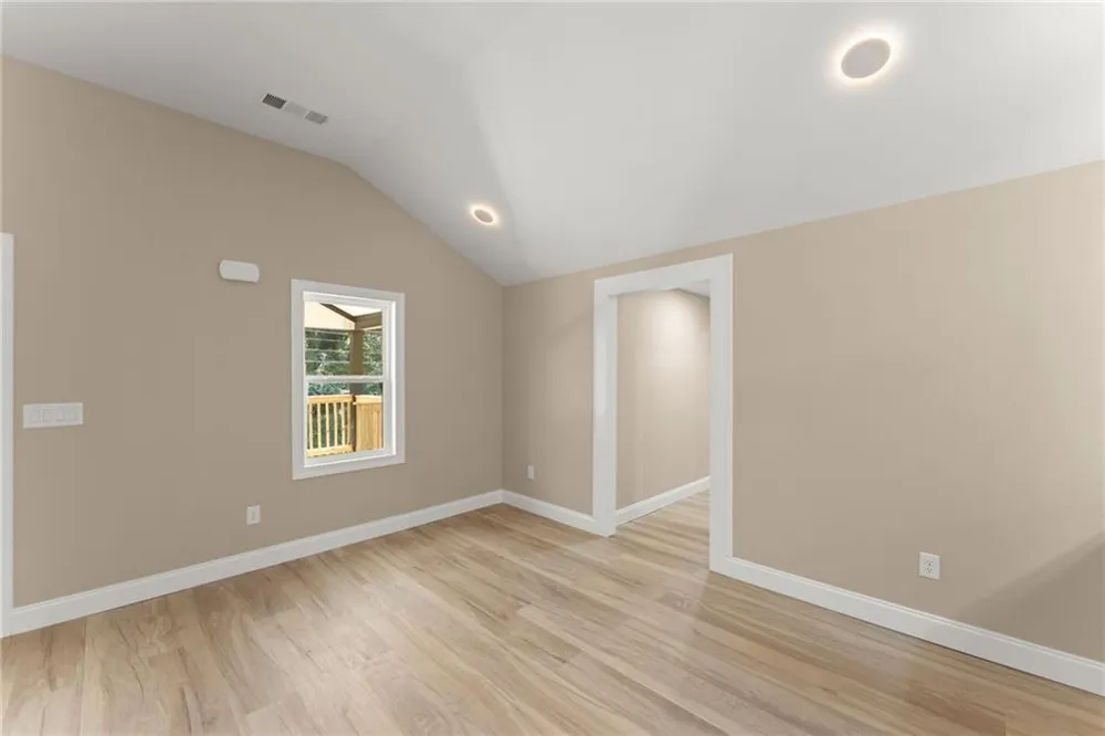 2443 Old Cornelia Highway Gainesville, GA 30507