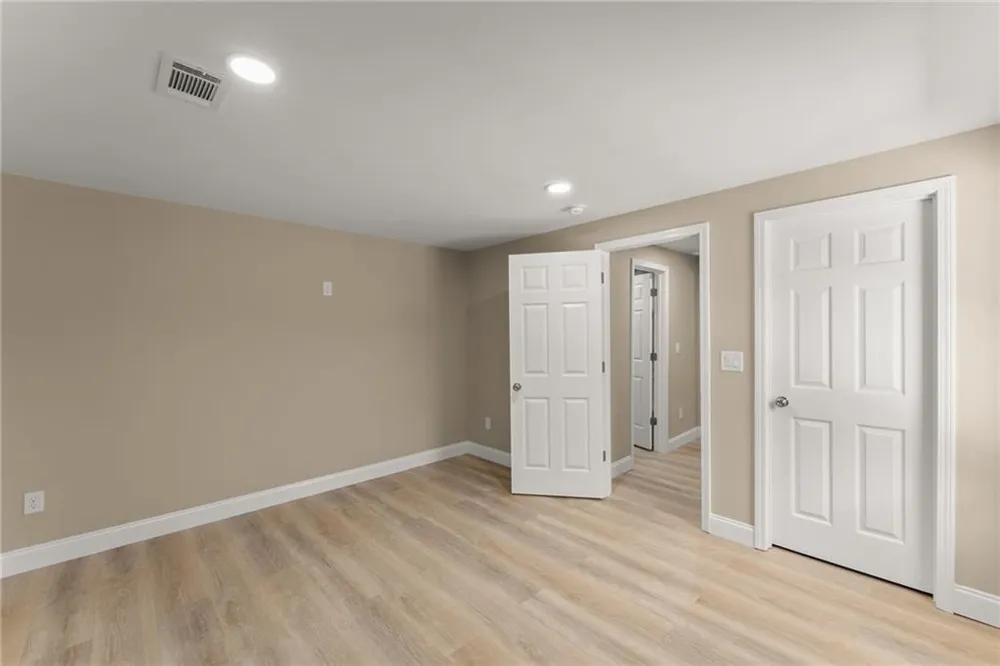2443 Old Cornelia Highway Gainesville, GA 30507