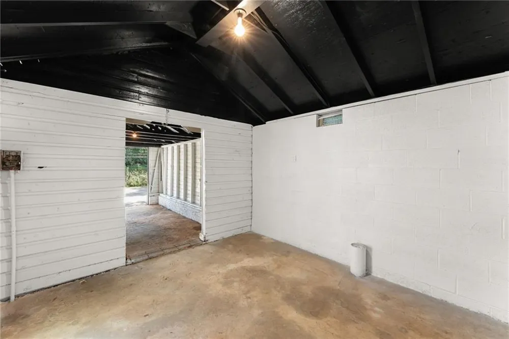 2443 Old Cornelia Highway Gainesville, GA 30507