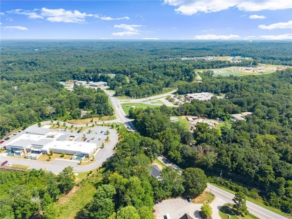 2443 Old Cornelia Highway Gainesville, GA 30507