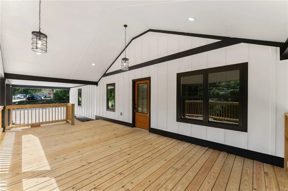 2443 Old Cornelia Highway Gainesville, GA 30507