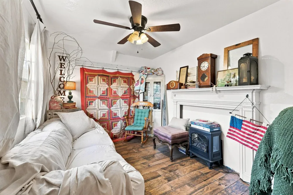 680 County Road 2200 Ivanhoe, TX 75447