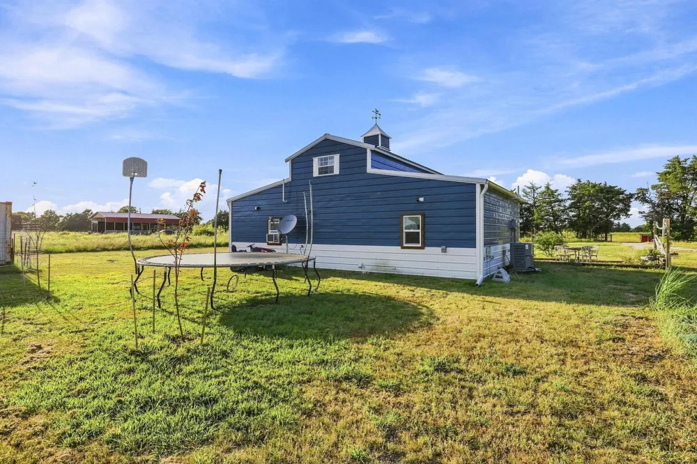 680 County Road 2200 Ivanhoe, TX 75447