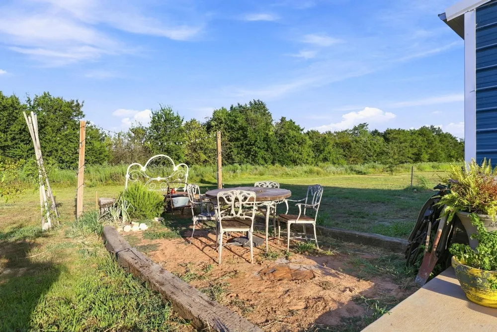 680 County Road 2200 Ivanhoe, TX 75447