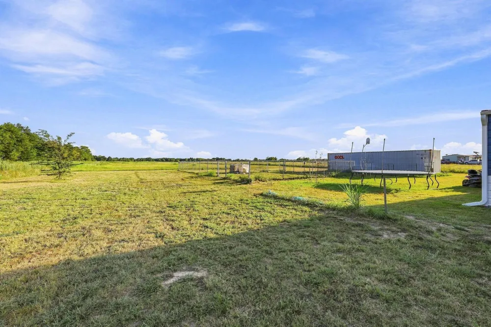 680 County Road 2200 Ivanhoe, TX 75447