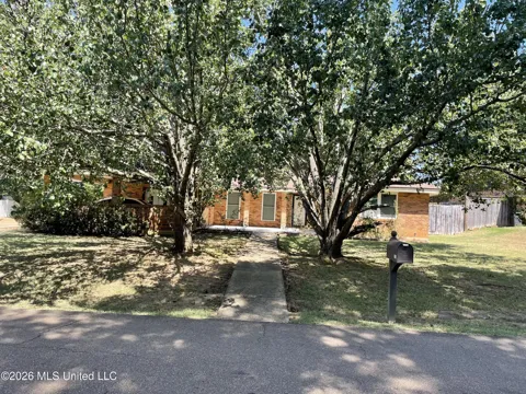1620 Pope Circle