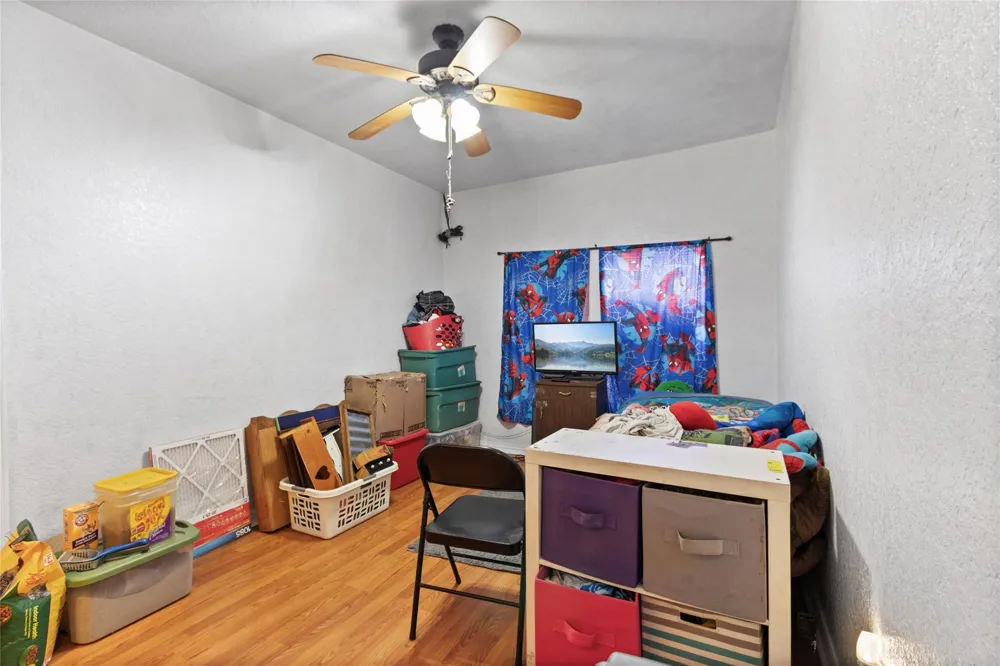 137 Shady Lane West Columbia, TX 77486
