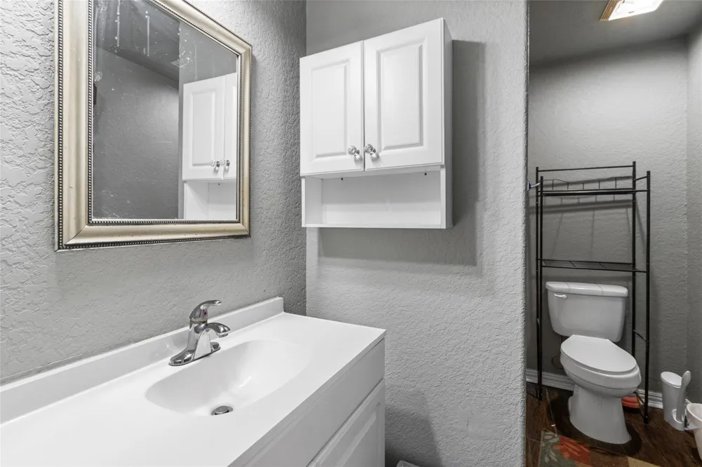 137 Shady Lane West Columbia, TX 77486