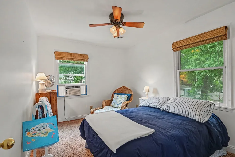 77 Park Avenue South Haven, MI 49090