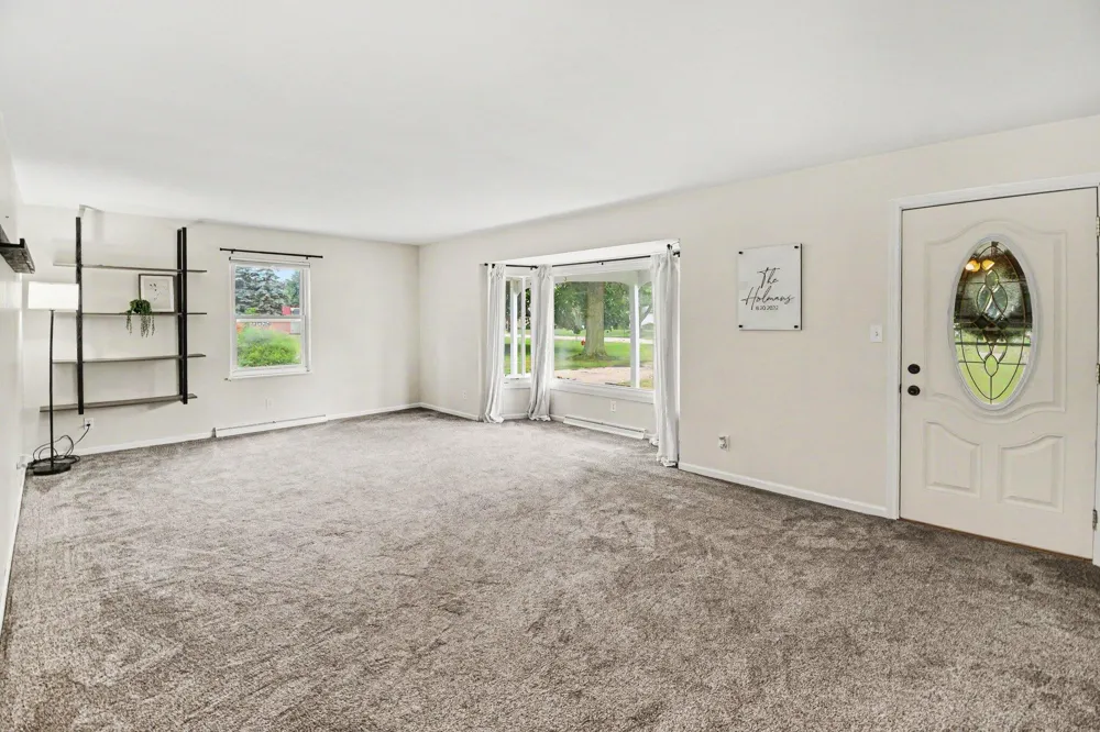 88 Henry Street Coopersville, MI 49404