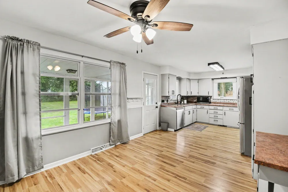 88 Henry Street Coopersville, MI 49404