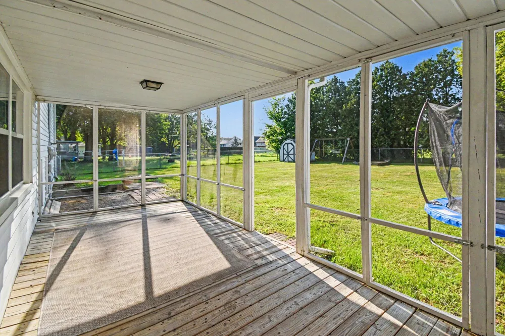 88 Henry Street Coopersville, MI 49404