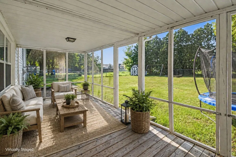 88 Henry Street Coopersville, MI 49404