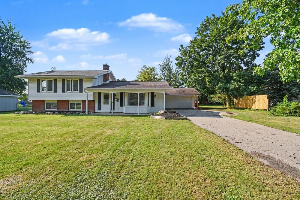 88 Henry Street Coopersville, MI 49404
