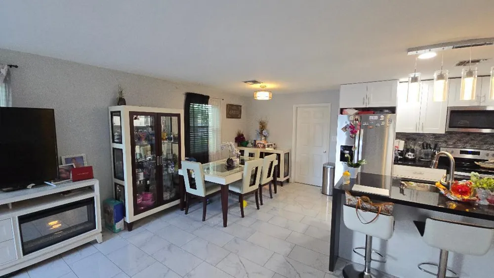 911 NE 58TH STREET Oakland Park, FL 33334