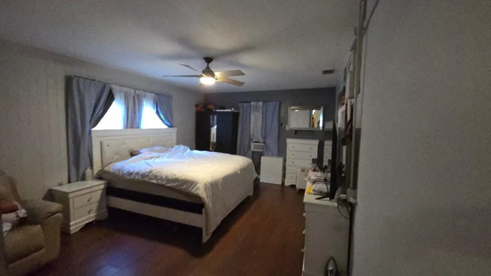 911 NE 58TH STREET Oakland Park, FL 33334