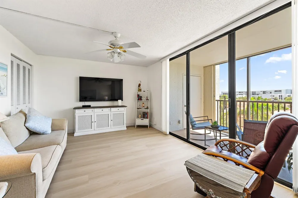 1605 S Us Highway 1 #M3-404 Jupiter, FL 33477