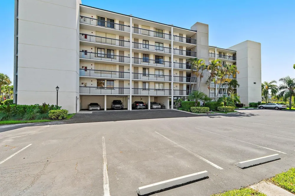 1605 S Us Highway 1 #M3-404 Jupiter, FL 33477