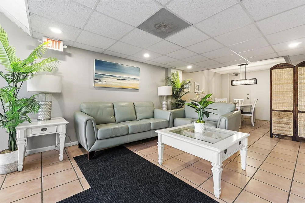 1605 S Us Highway 1 #M3-404 Jupiter, FL 33477