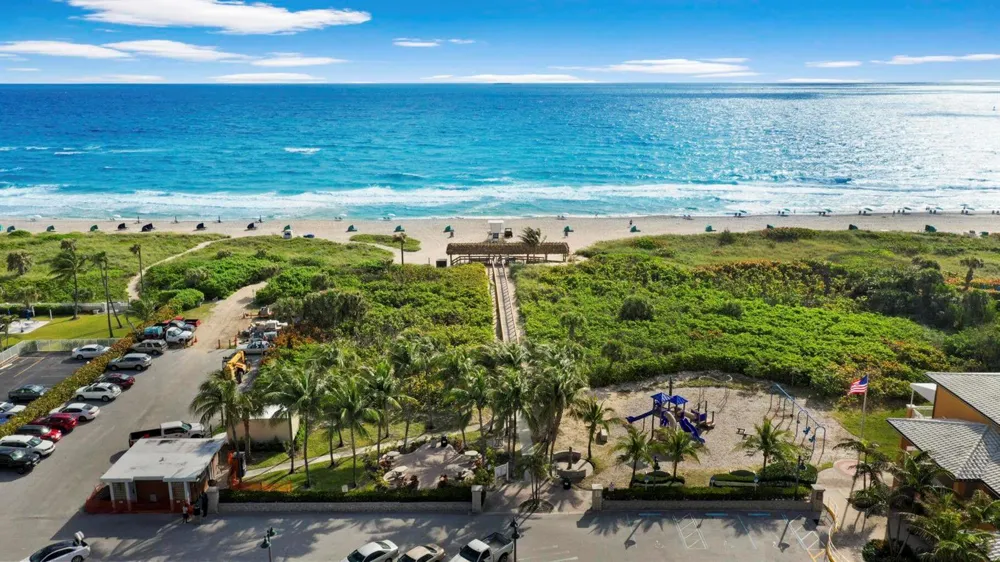 231 Bamboo Road #4 Palm Beach Shores, FL 33404