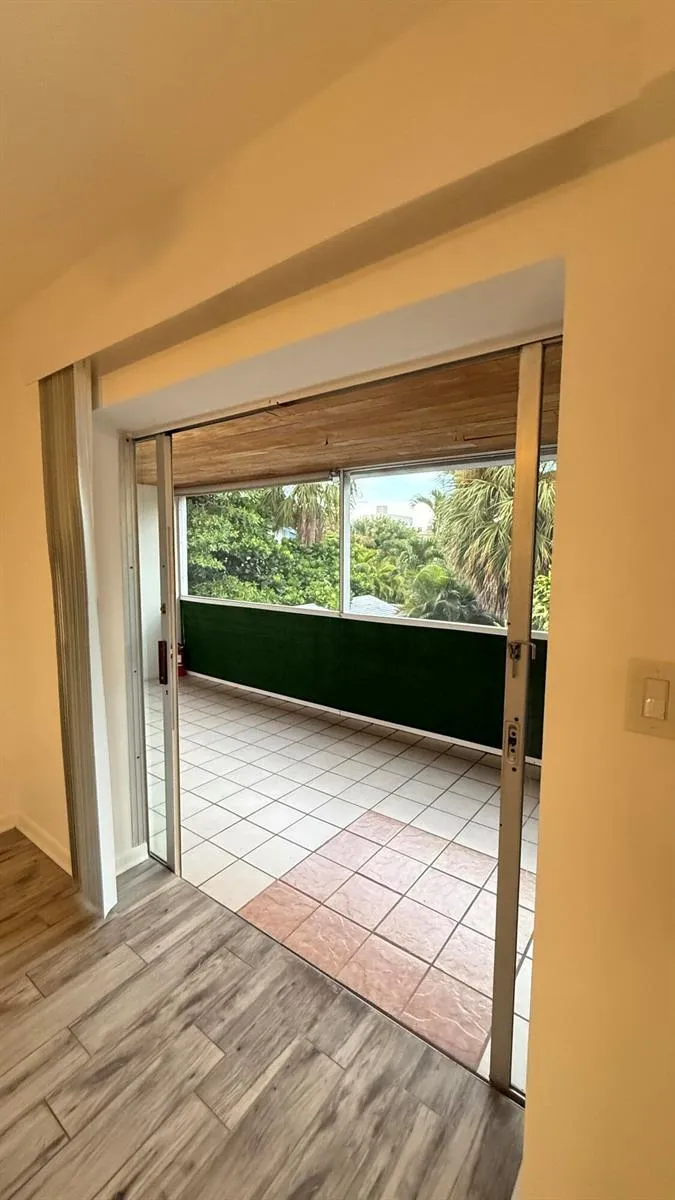 231 Bamboo Road #4 Palm Beach Shores, FL 33404
