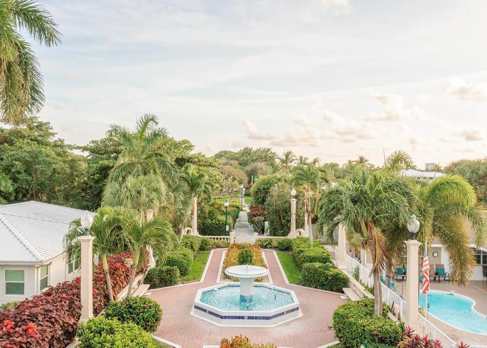231 Bamboo Road #4 Palm Beach Shores, FL 33404
