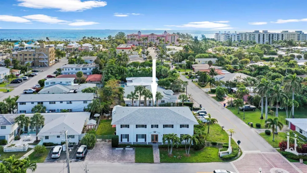 231 Bamboo Road #4 Palm Beach Shores, FL 33404