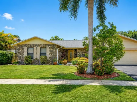 20888 Sugarloaf Ln #20888