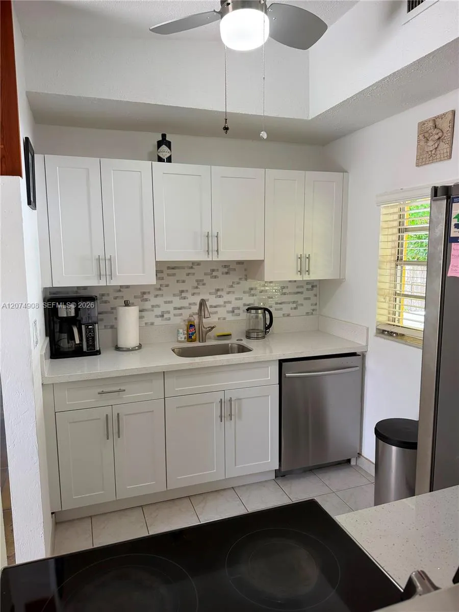 935 Polk St #0 Hollywood, FL 33019