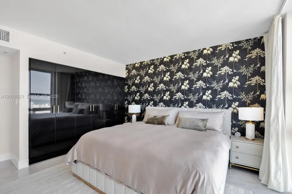 90 Alton Rd #2207 Miami Beach, FL 33139