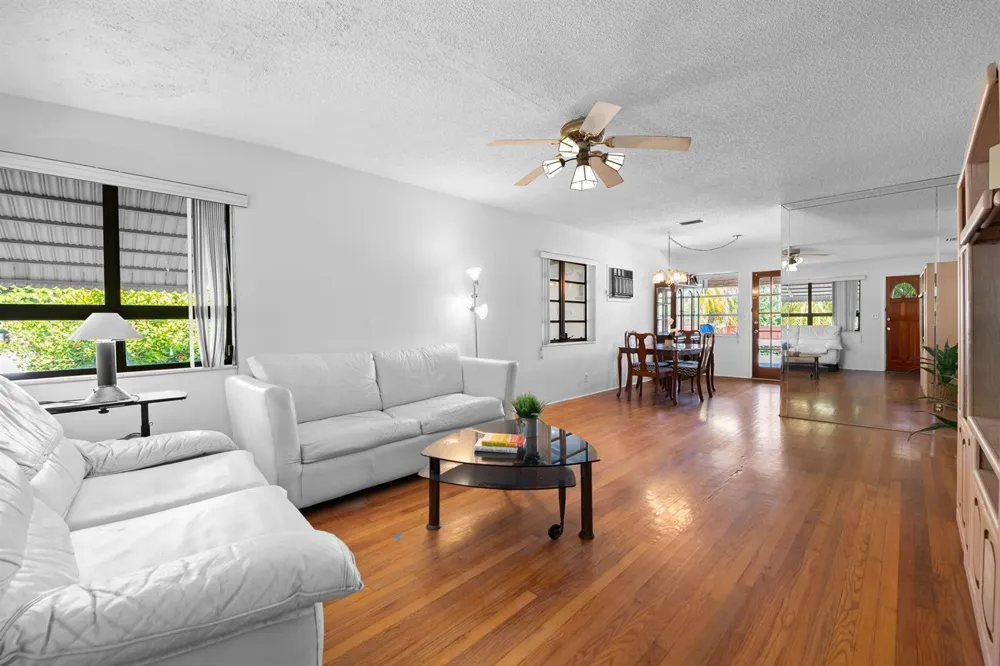 1221 SW 17th Street Fort Lauderdale, FL 33315