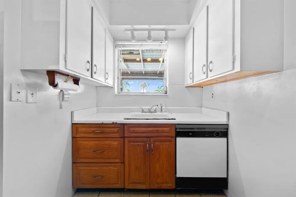 1221 SW 17th Street Fort Lauderdale, FL 33315