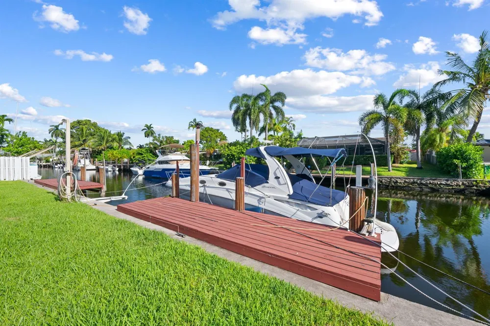 1221 SW 17th Street Fort Lauderdale, FL 33315