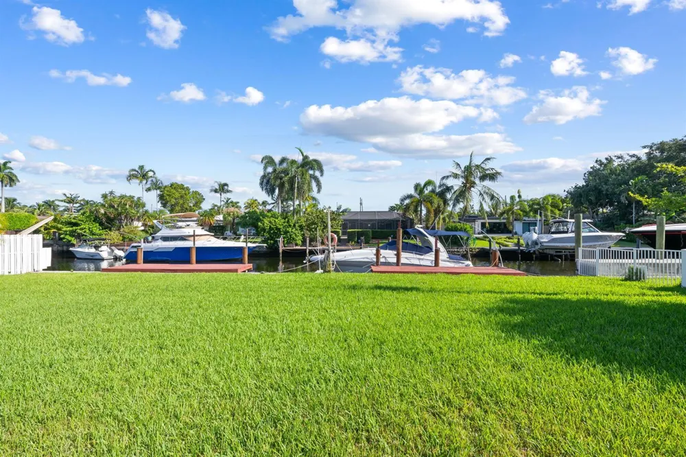 1221 SW 17th Street Fort Lauderdale, FL 33315