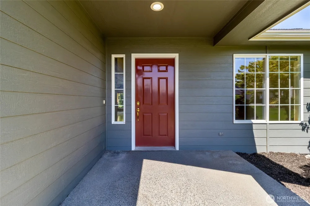 1716 SE Grassland Court College Place, WA 99324