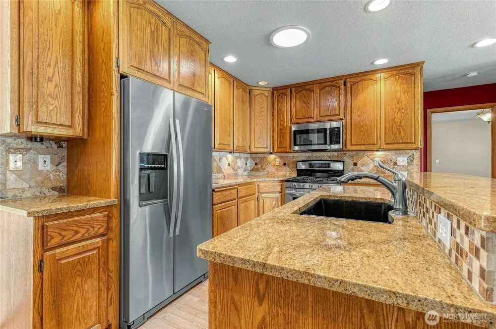 1716 SE Grassland Court College Place, WA 99324