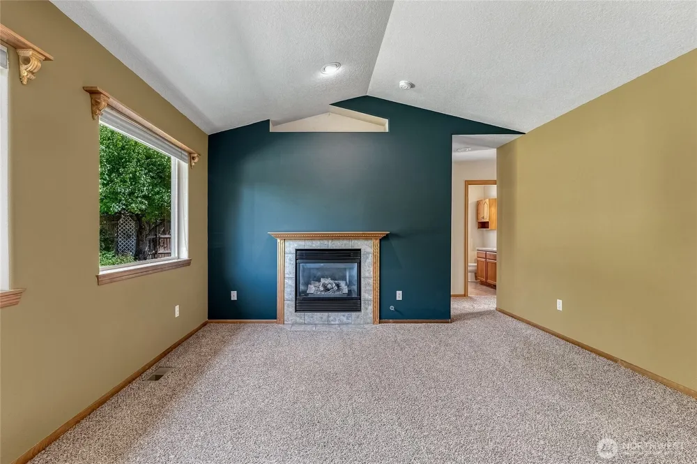 1716 SE Grassland Court College Place, WA 99324