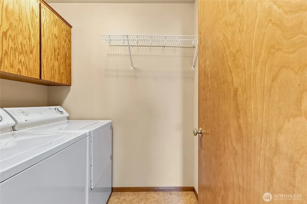 1716 SE Grassland Court College Place, WA 99324