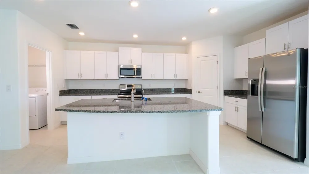 10069 BRANCHING SHIP TRACE Wesley Chapel, FL 33545