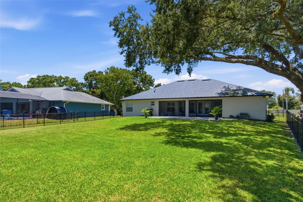 5689 MERLIN WAY St Cloud, FL 34772