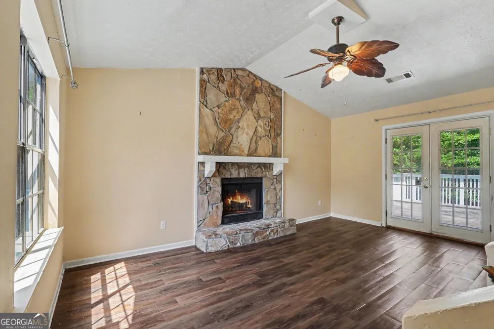 655 Harvard DR NW Lilburn, GA 30047