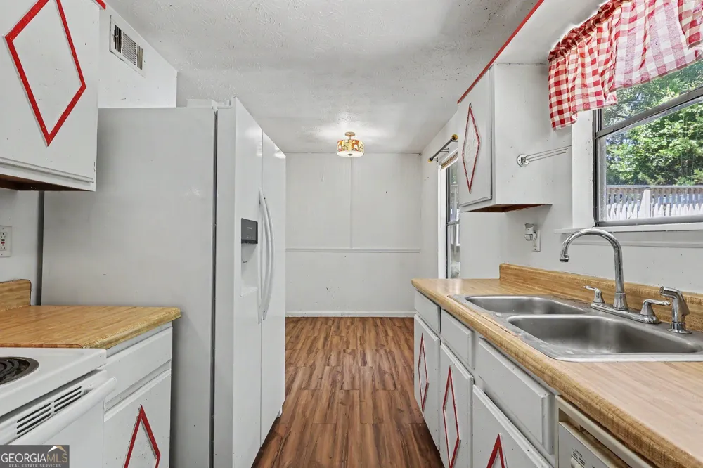 655 Harvard DR NW Lilburn, GA 30047