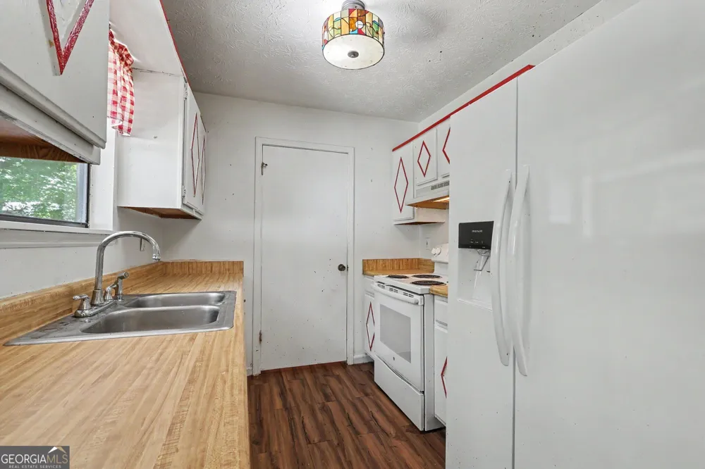 655 Harvard DR NW Lilburn, GA 30047