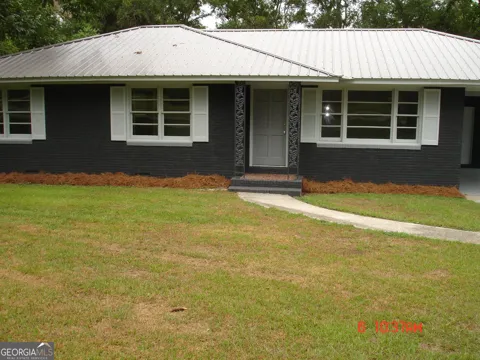 109 Circle DR