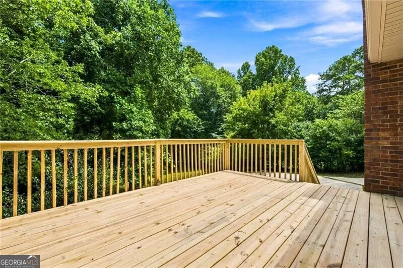 549 Rivercrest DR Woodstock, GA 30188