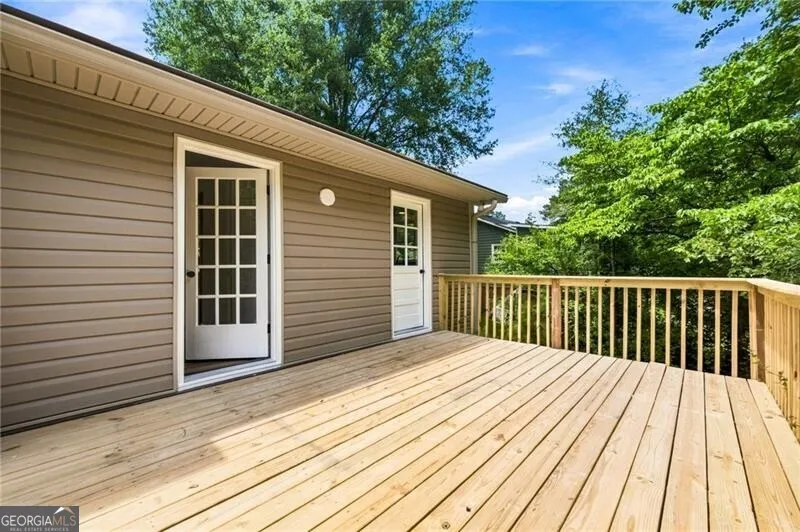 549 Rivercrest DR Woodstock, GA 30188