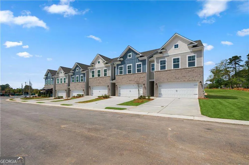 3663 Donovan CIR Loganville, GA 30052