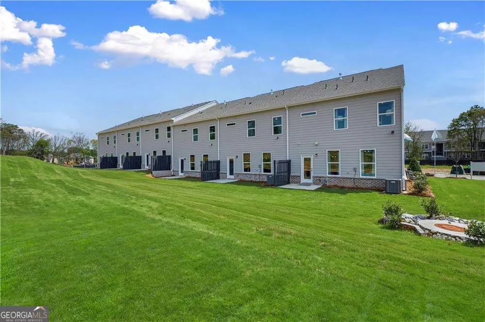 3663 Donovan CIR Loganville, GA 30052