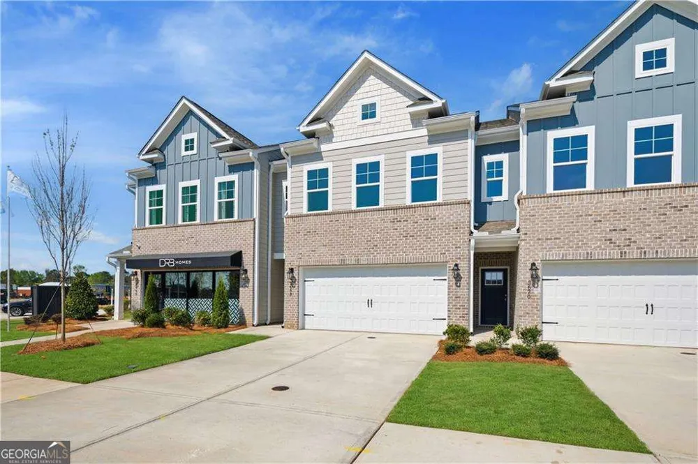 3663 Donovan CIR Loganville, GA 30052