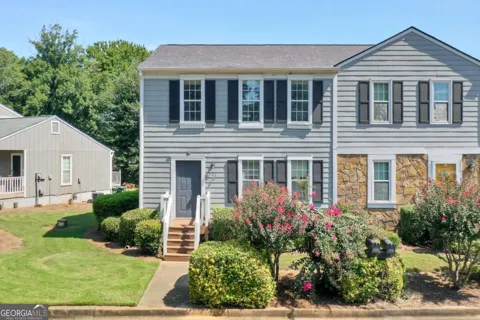502 Harbor Lake CT